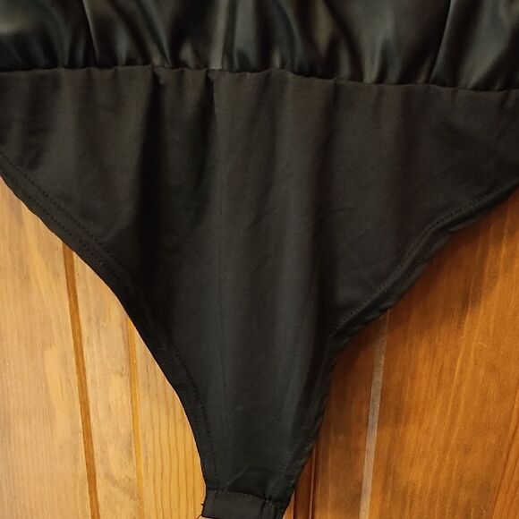 Love X Design Elegant Black Bodysuit - Picture 3 of 7